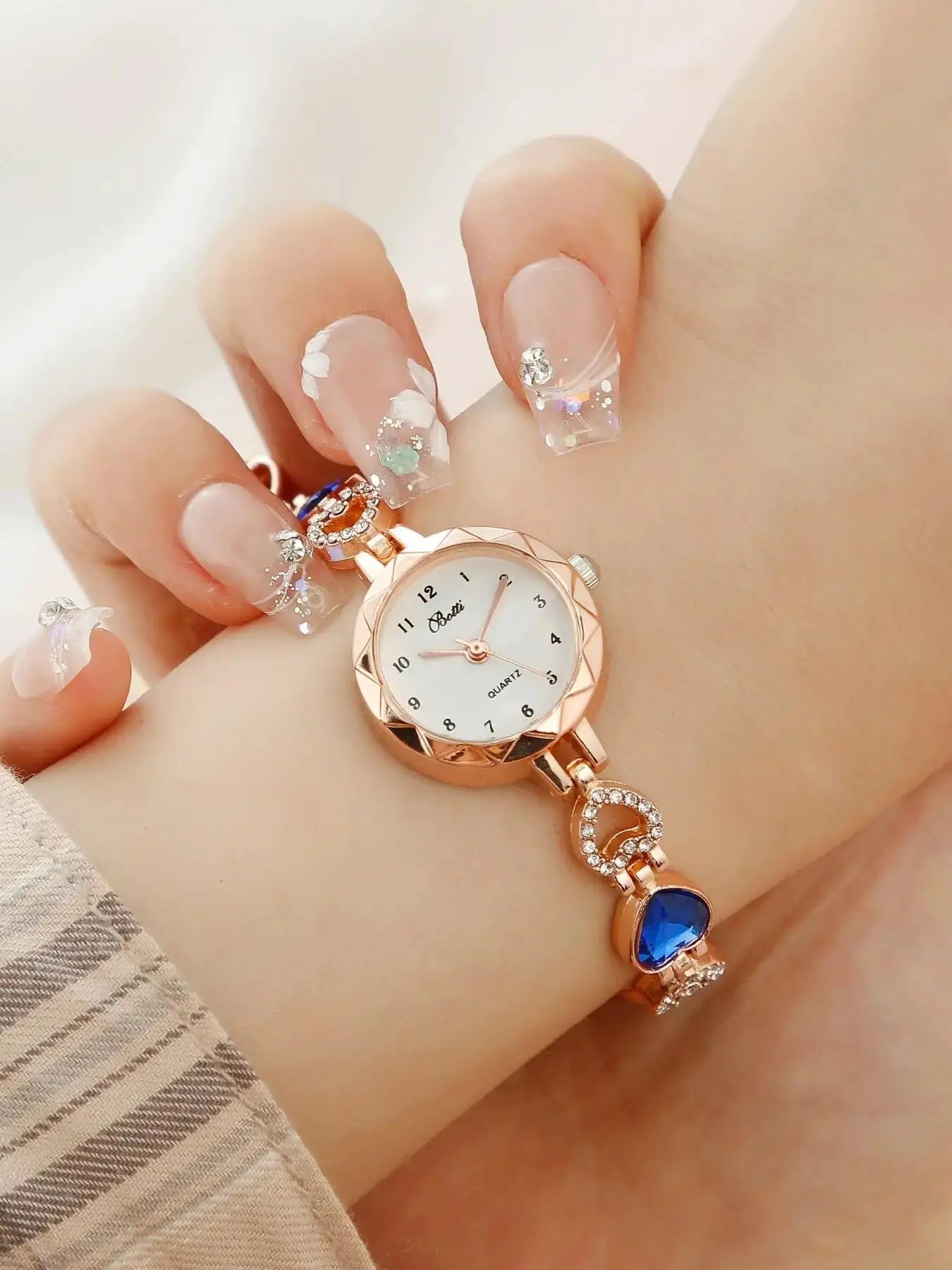 Timeless Radiance: Exquisite Women's Watch & Bracelet Set