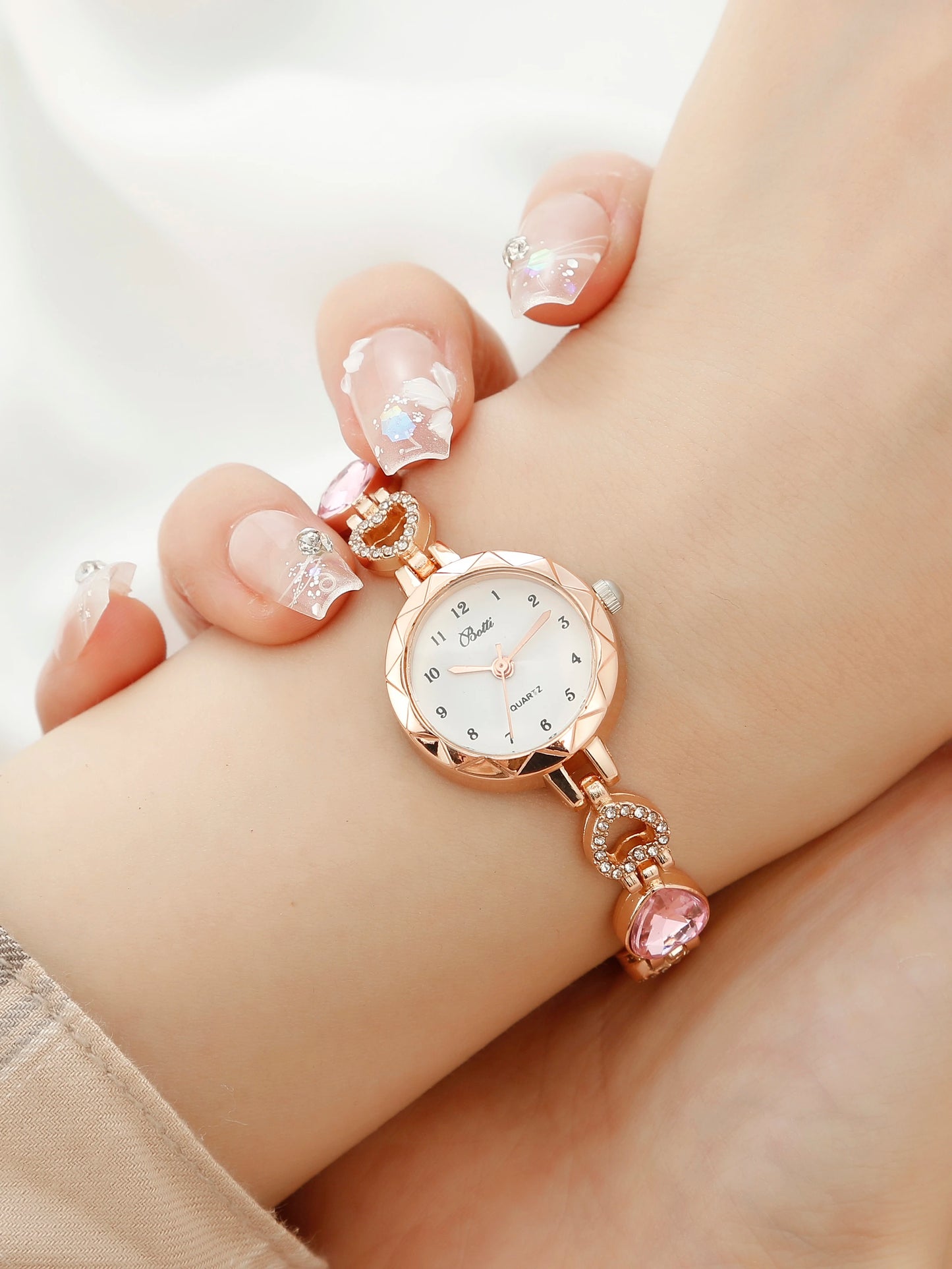 Timeless Radiance: Exquisite Women's Watch & Bracelet Set